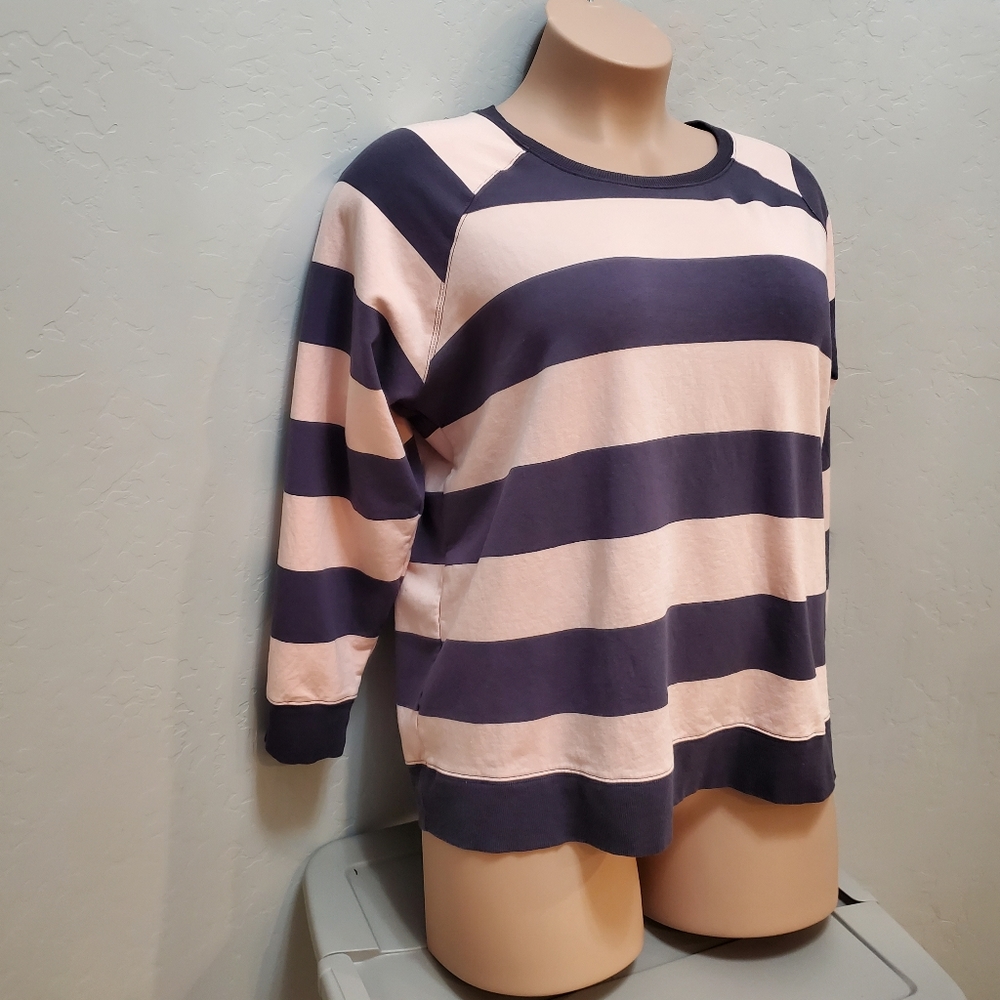 Torrid top - Picture 2 of 7